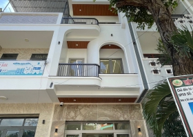 3A tiếp tục bàn giao nhà cho khách tại F6